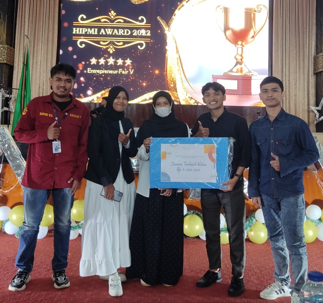 Agribusiness Study Program Students Win Creative Ads Contest and Receive the 2022 Best Agribusiness MSME Award
